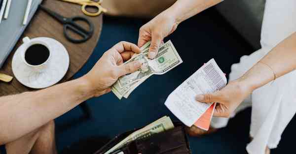 恋与制作人下载很慢_恋与制作人下载界面