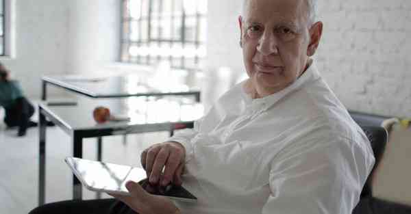 恋与制作人动画免费观看_恋与制作人动画免费观看国语