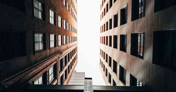 拍摄宣传片技巧构图