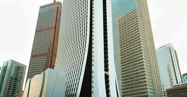 恋与制作人人物介绍_恋与制作人人物介绍详细